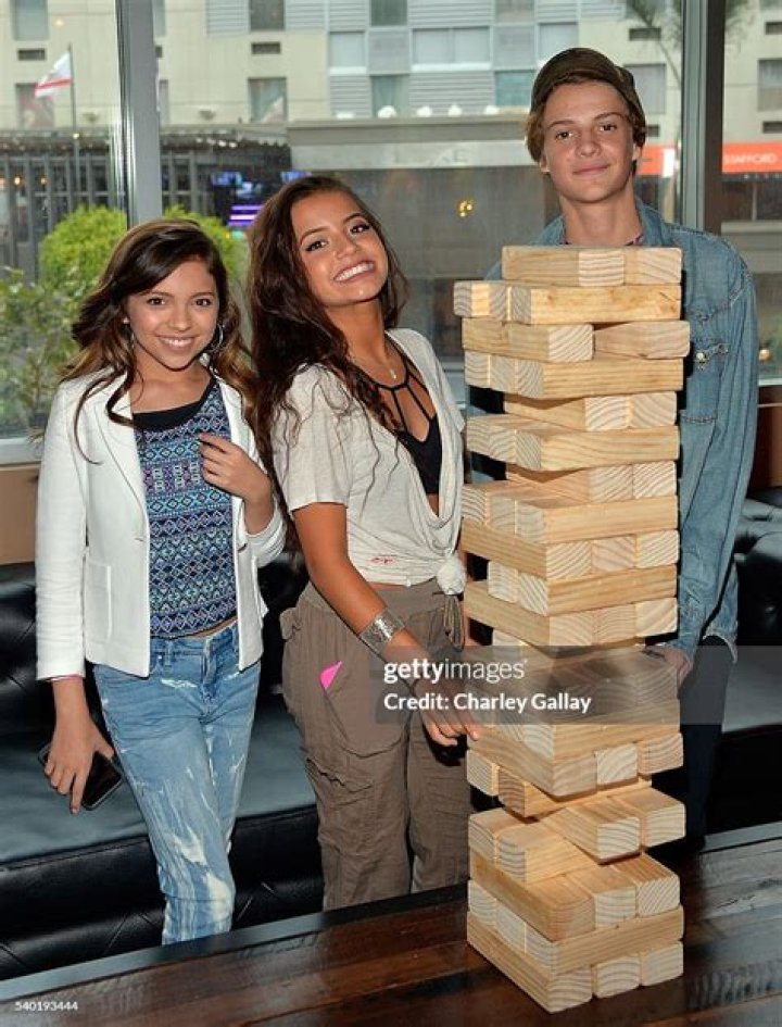 Jace Norman & Isabela Moner Relationship Nickelodeon Star Talks Dating